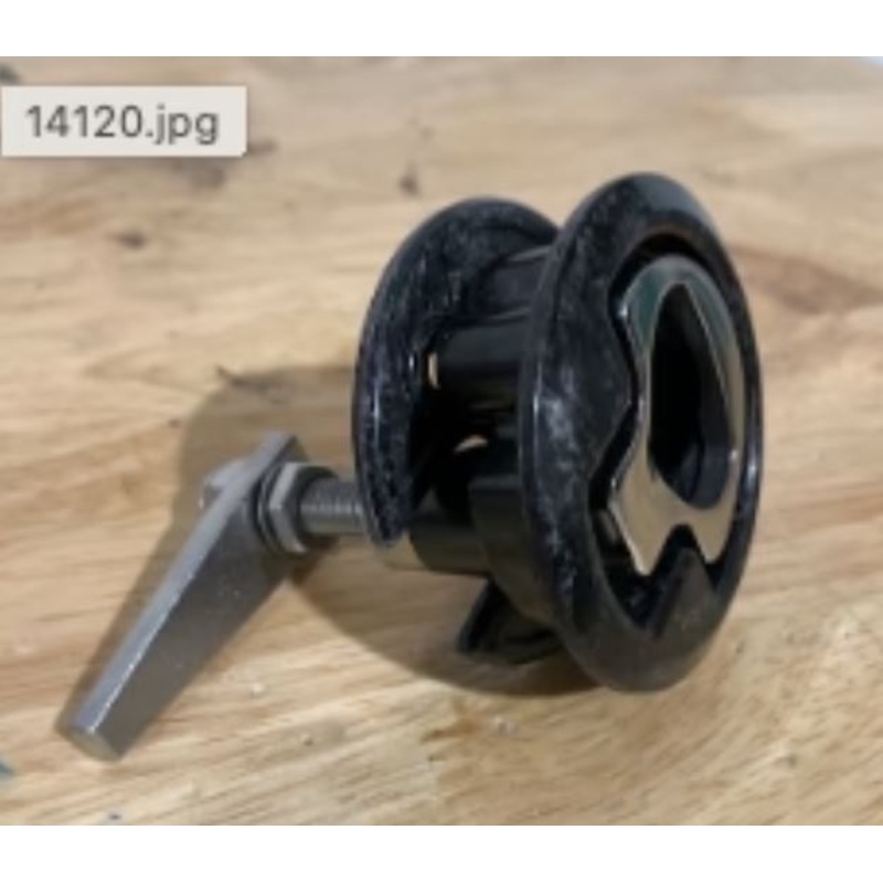 Lift Carbon Fiber Latch Set