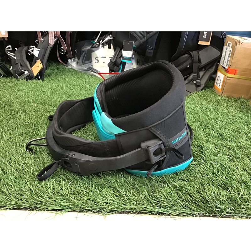 Used Elite Carbon V8 Black Magic Harness Large
