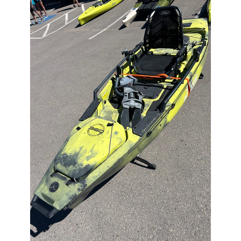 Consignment 2021 Pro Angler 12