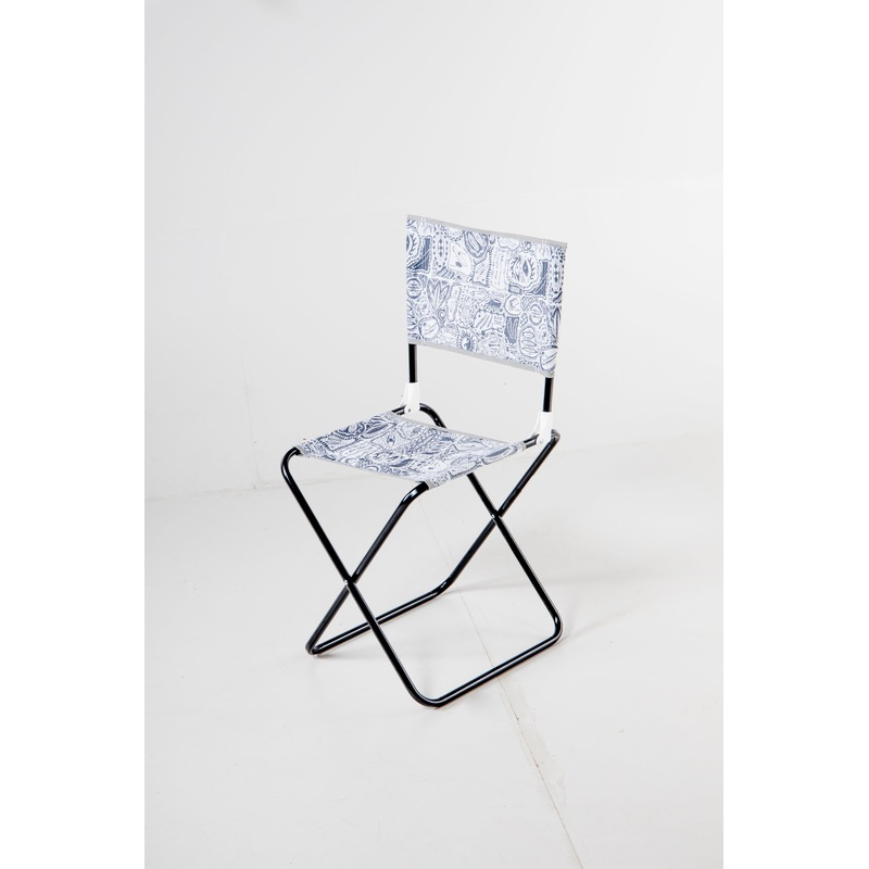 PUKAS – EASY CHAIR