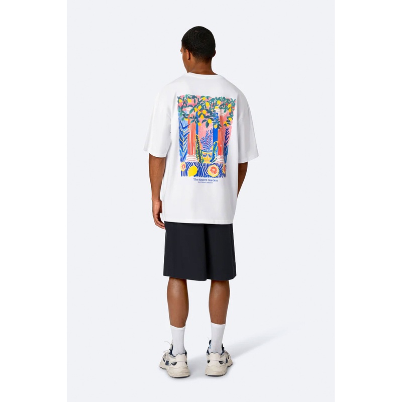 ON VACATION – SANTORINI T-SHIRT