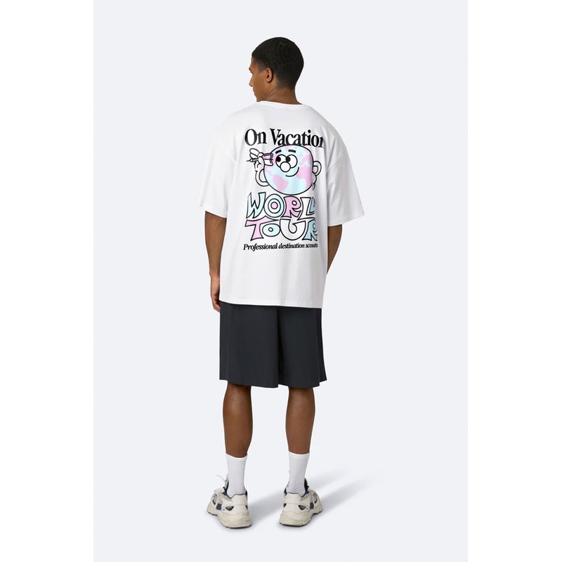 ON VACATION – WORLD TOUR T-SHIRT
