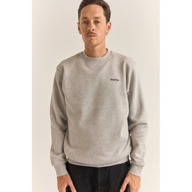 RHYTHM – BRAND FLEECE CREW – GREY HEATHER