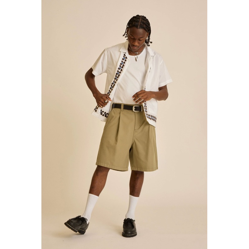 OBEY – OLIVER SHORT