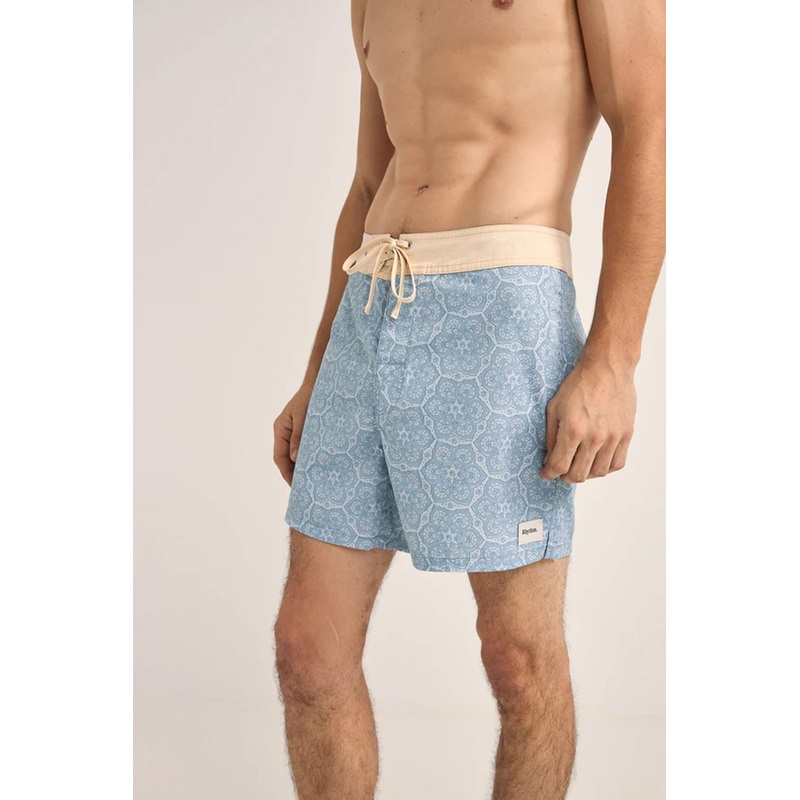 RHYTHM – VERA TRUNK